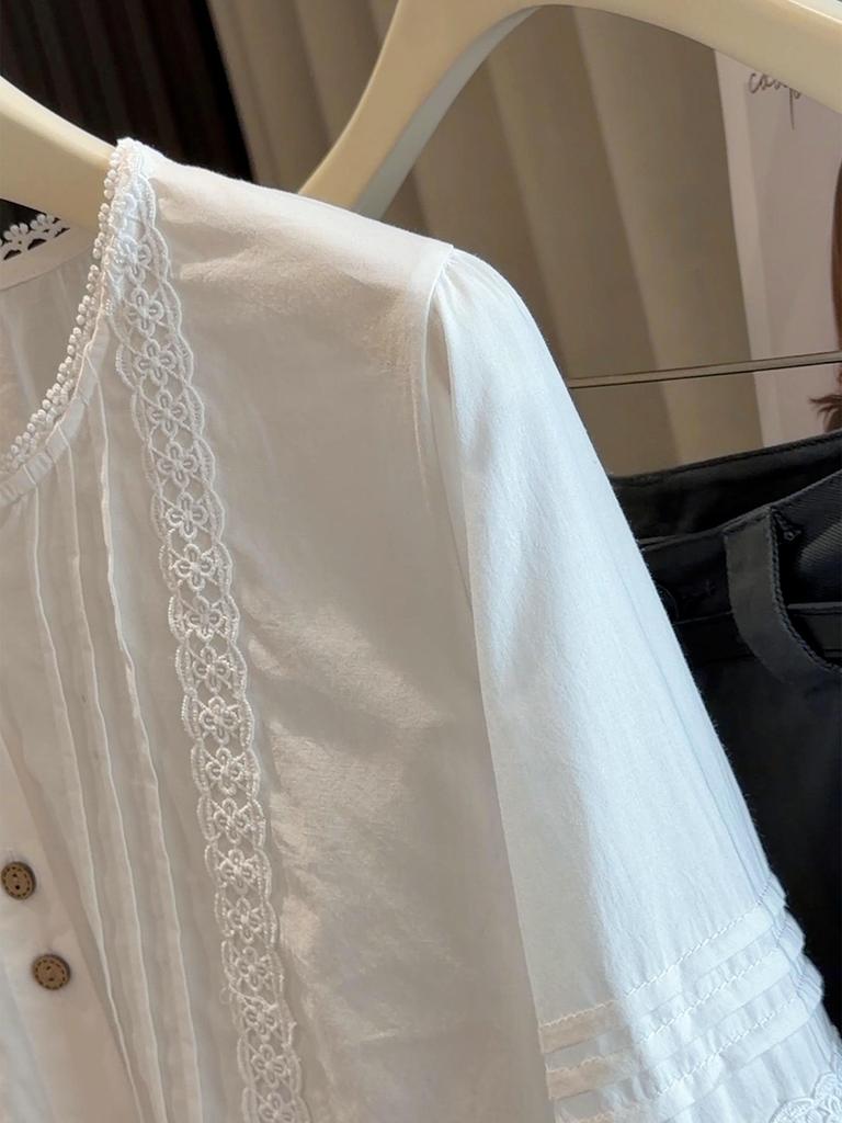 Women's Retro White Lace Trim Blouse - Long Sleeve, Loose Fit for Spring & Autumn 2026