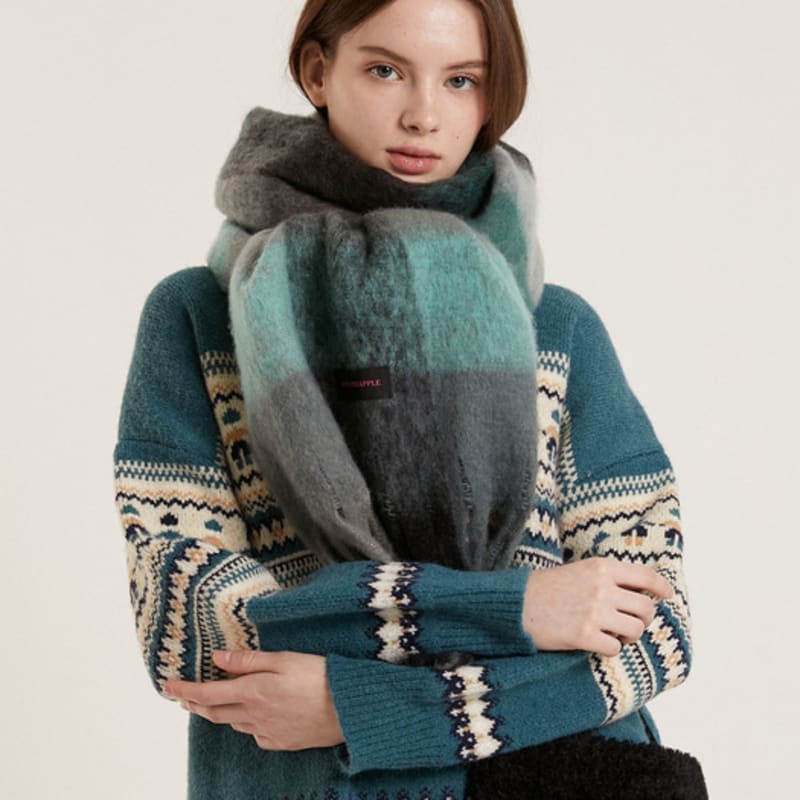 PINK PINEAPPLE COLORED CHECK MUFFLER_GREY