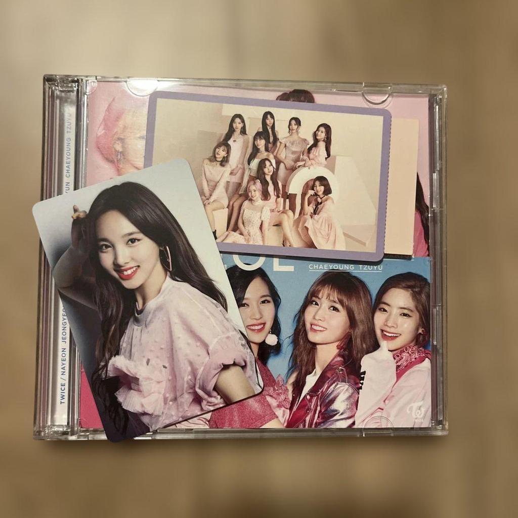 [USED] TWICE HAPPY HAPPY + TWICE 10,000 yen purchase bonus card included