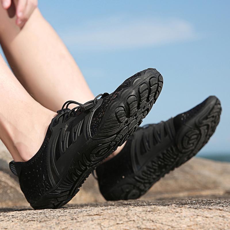 Fashion Men Women Water Barefoot Shoes Quick-drying Hiking Upstream Sports Sandals Comfortable Beach Shoes Couple Wading Sneakers 35-46