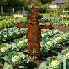 Metal Scarecrow Garden Stake, 27.36 Inches Rusty Scarecrow Yard Art Stake, Farmhouse Yard Sign with Stake, Rustic Outdoor Decoration for Lawn