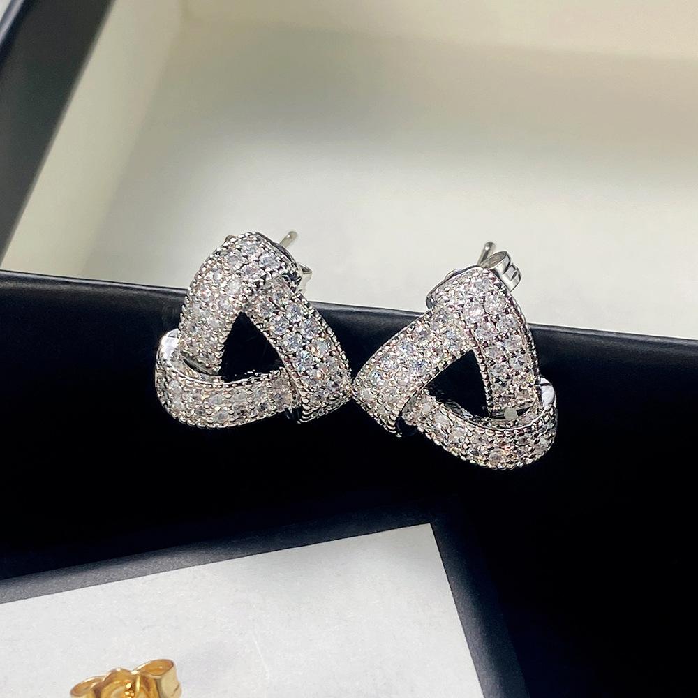 Hong Kong Style Retro Geometric Full Diamond Stud Earrings Women, Fashion Commuting Trend Three-Dimensional Texture Triangular Earrings