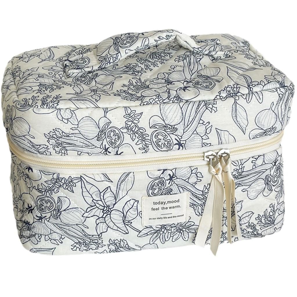Tea Break Jungle Makeup Bag With Cotton Material And Large Capacity For Travel And Daily Use