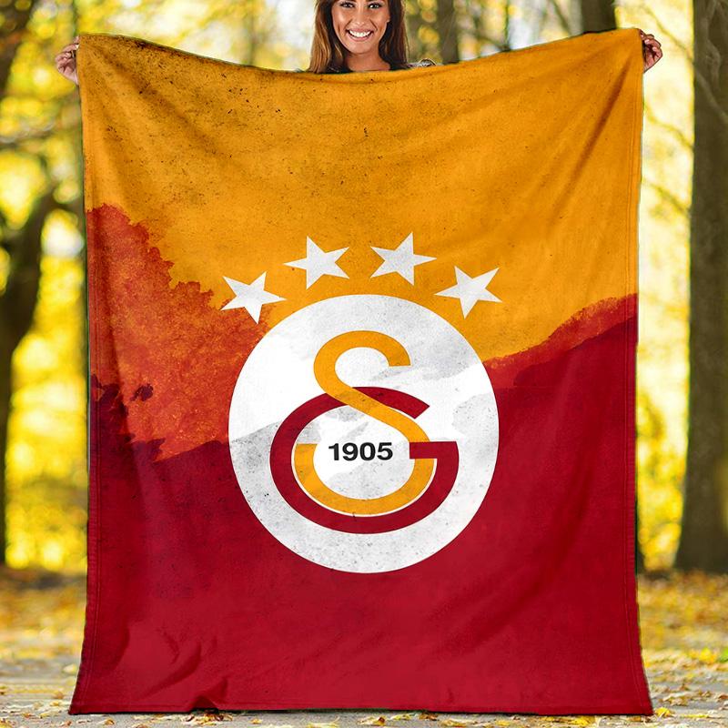 1pc Football Team (28) Theme Blanket - Digital Print, Polyester, Cozy for All Seasons, Perfect for Outdoor, Camping, and Travel
