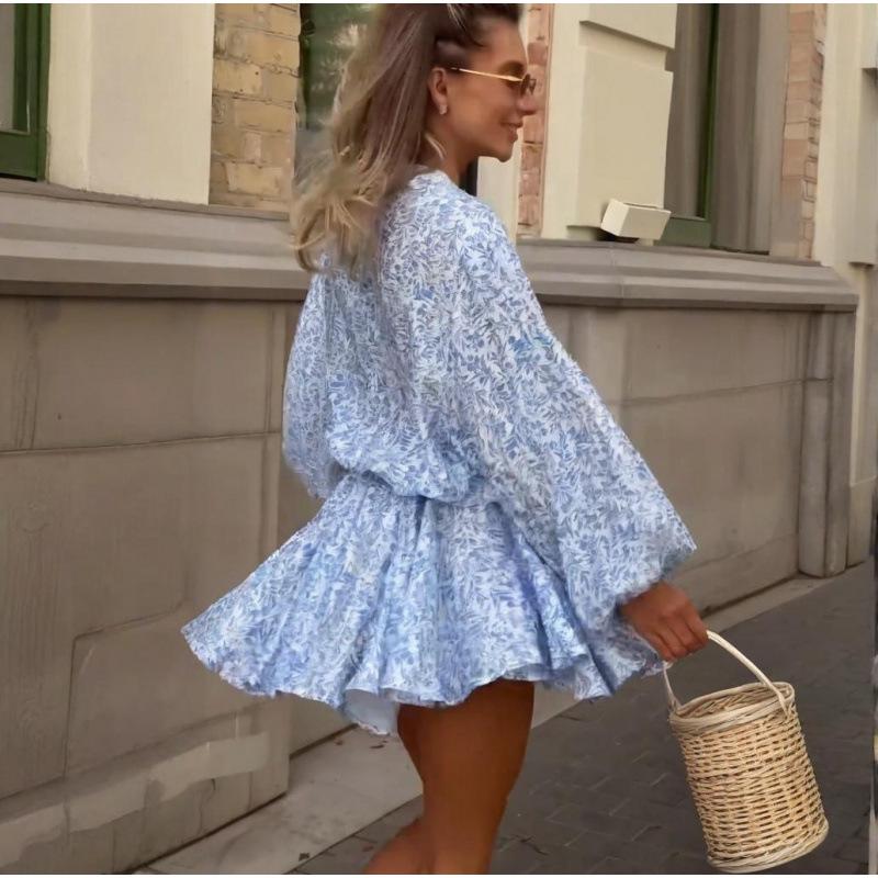 2025 Autumn/Winter Retro Floral V-Neck Slimming Mini Dress for Women