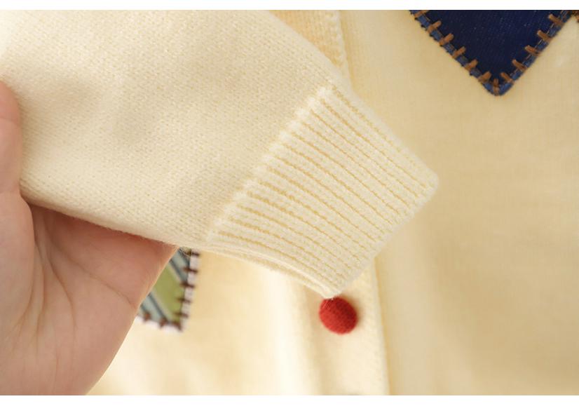 2025 Spring Heart Pattern Sweater for Girls - Versatile Knitwear for Kids