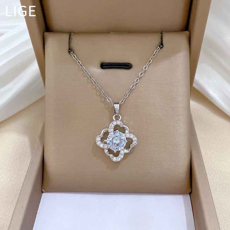 Titanium Steel, Sky Four-Leaf Flower Light Luxury Temperament Gorgeous Full Diamond Necklace Female Versatile Collarbone Chain Titanium Steel Chain