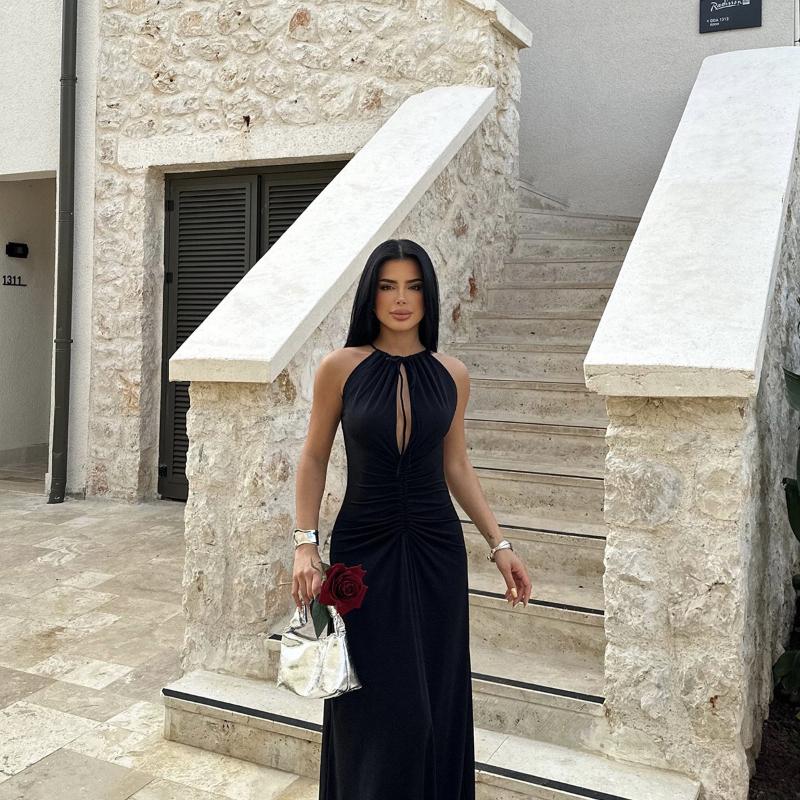 Rochie privată cu pliuri slim fit cu temperament lung