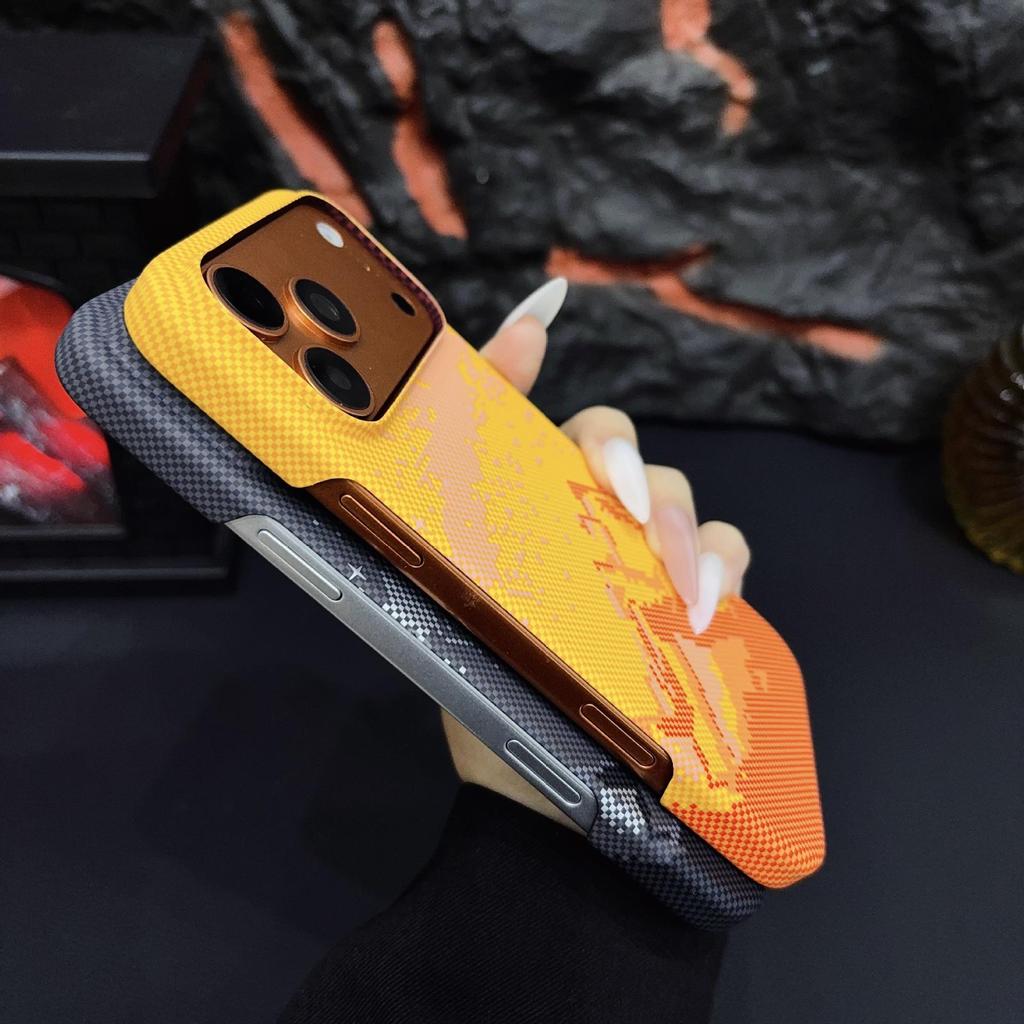 Kevlar Carbon Fiber Texture Magnetic Case for iPhone 17 Pro Max - Water Decal Half-Wrapped Protective Cover