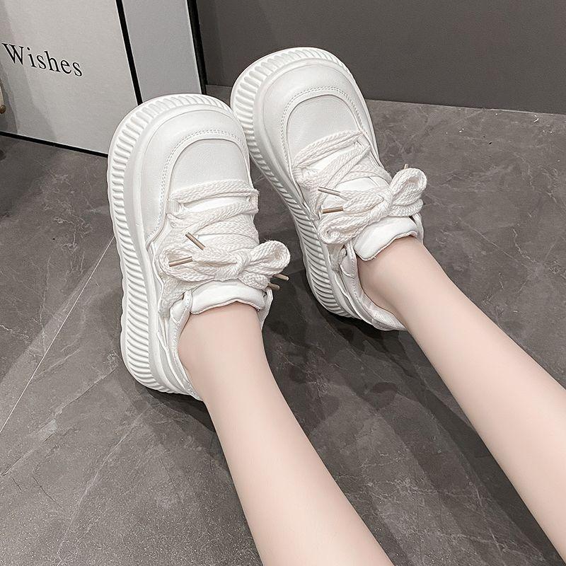 2025 autumn new versatile casual sports muffin shoes Korean version fashion new thick-soled heightening bread shoes women