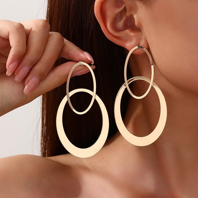 European Chic Geometric Double Oval Hollow Women s Earrings for Versatile Street Style Photography