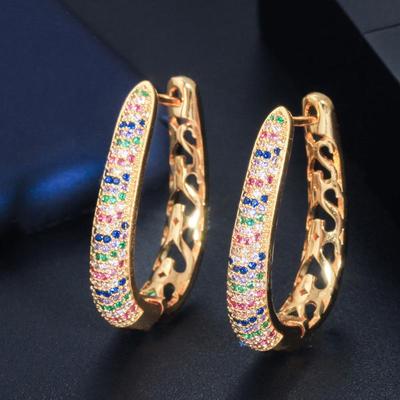 CMM Luxus Regenbogen-Kubikzircon-Gelbgoldene runde Creolen