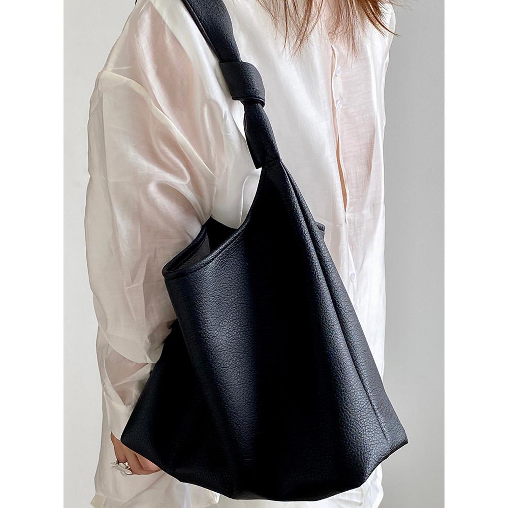IELGY Retro Large Capacity Tote Bag Commuter Shoulder Bag