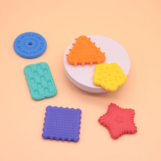 Silicone Sensory Stone Fidget Toy Portable Travel Anxiety Stress Relief Square Rectangle Triangle Round Star Textured Worry Stone Toy