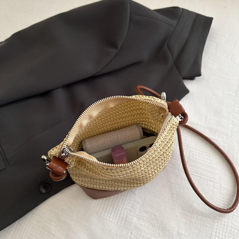 Women's bag popular spring and summer new small bag woven shoulder messenger bag casual hand-woven versatile fashion seaside bag
