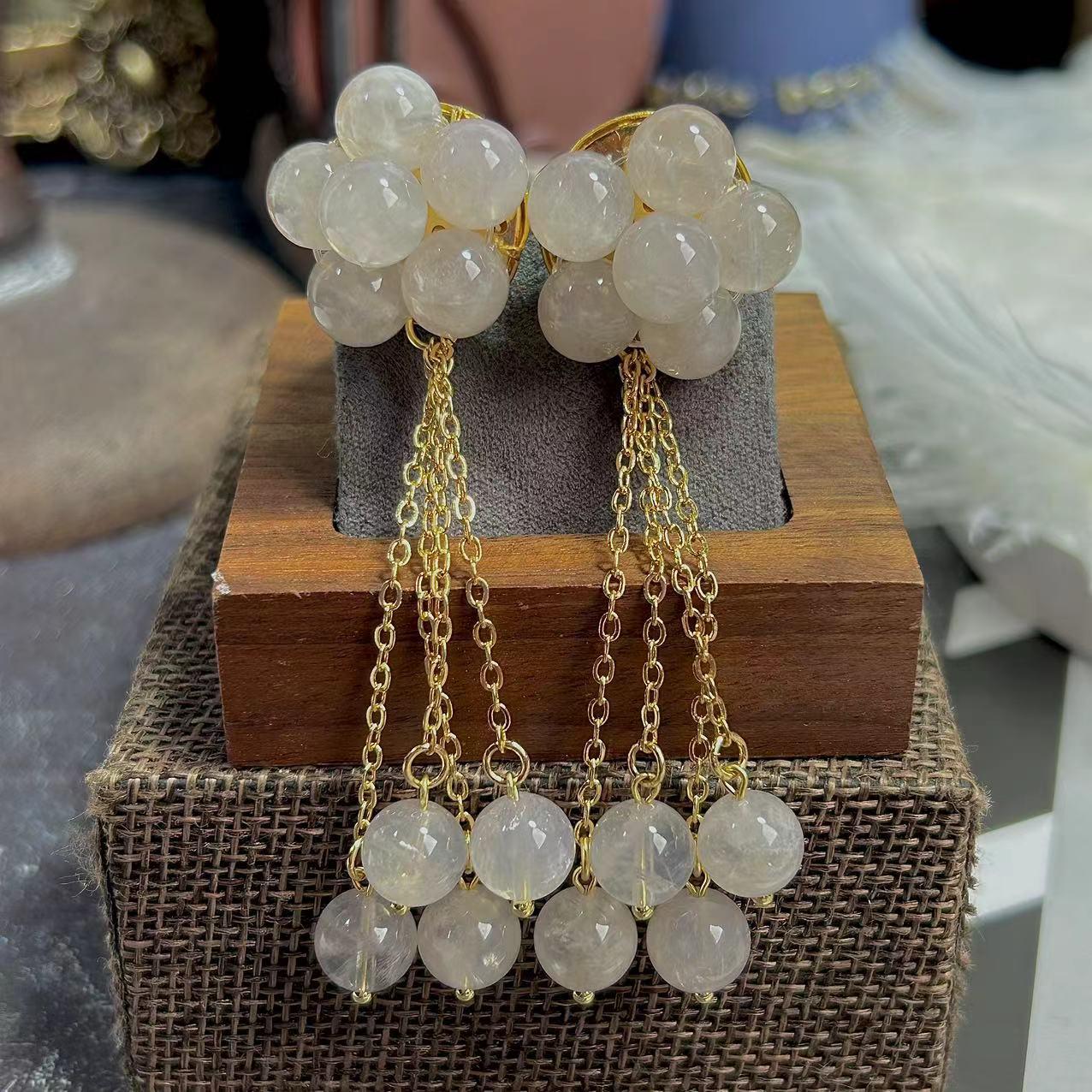 

Винтажный набор украшений с кисточками из бусин фиолетового нефрита и красного агата