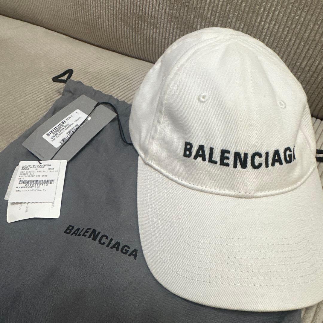 Used [Genuine product with tag] BALENCIAGA cap (white)