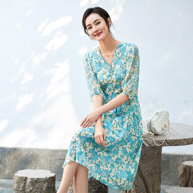 Elegant Silk Dress with Waist-Cinched Print