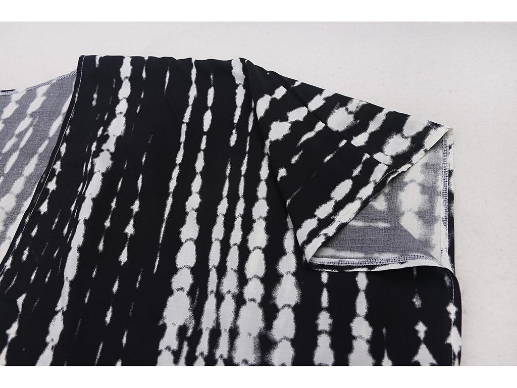 Black & White Tie-Dye Cardigan Beach Dress & Swimsuit Cover-Up