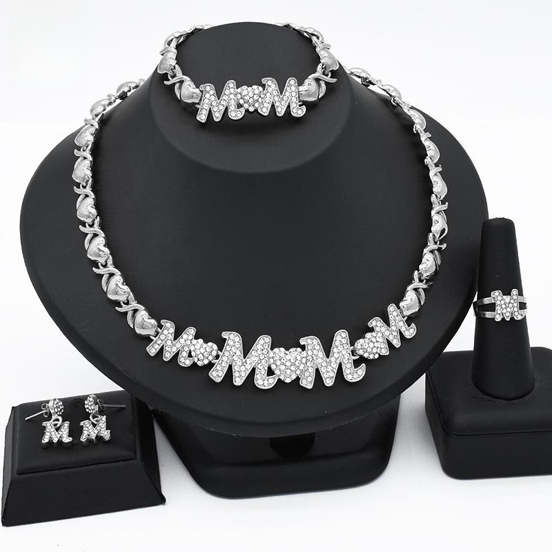 

Новий дубайський набір ювелірних виробів у формі серця з діамантами 18/24 каратів: Африканське весільне намисто, каблучка, сережки, браслет - комплект з 4 предметів