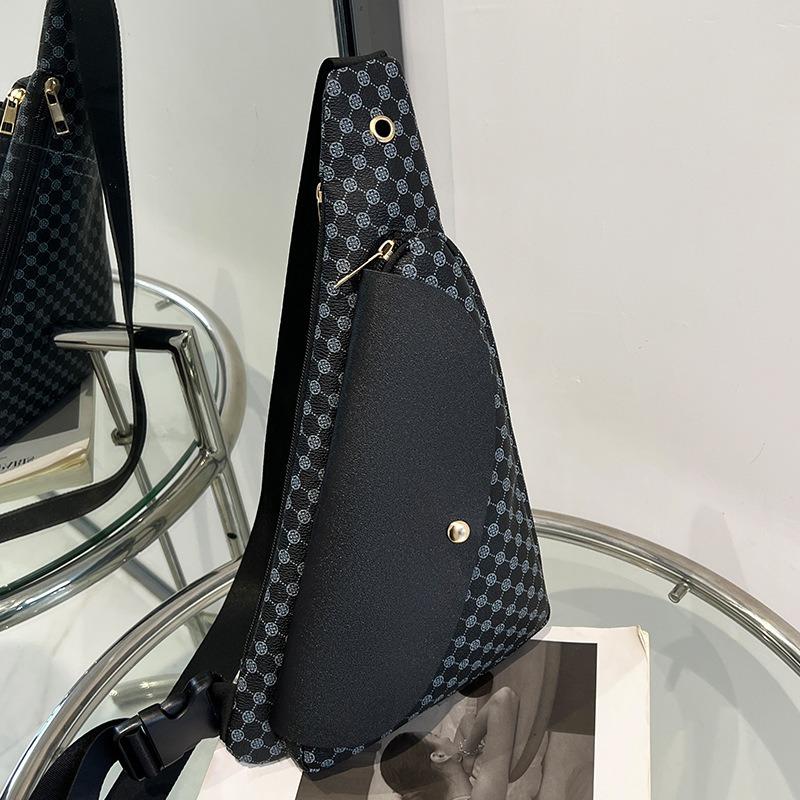 Niche Design Crossbody Bag Autumn Large Capacity Mobile Phone Bag Korean Version of Women's Bag Single Shoulder