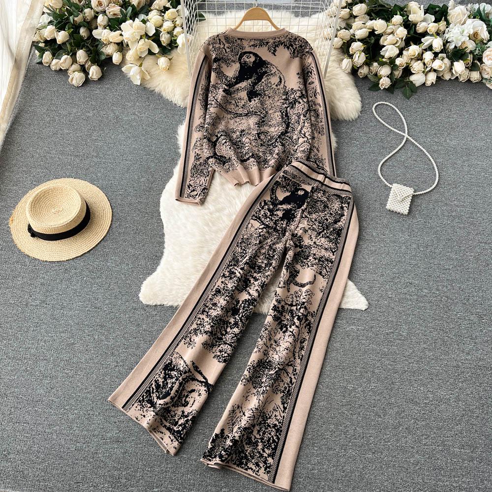 Women's Art-Inspired Knit Sweater & Wide-Leg Trousers Set – Autumn/Winter Trend