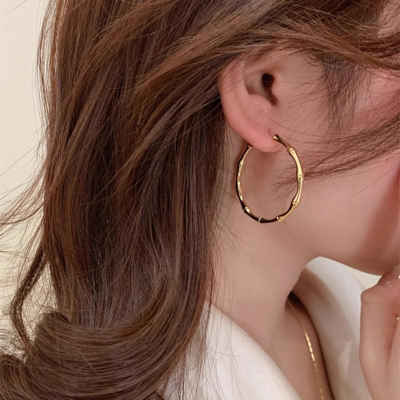 Circle Bamboo Earrings Female Large Circle Light Luxury Niche Senior Sense Earrings Ear Buckle Tide Earrings Elegant Accessories Classic Jewelry