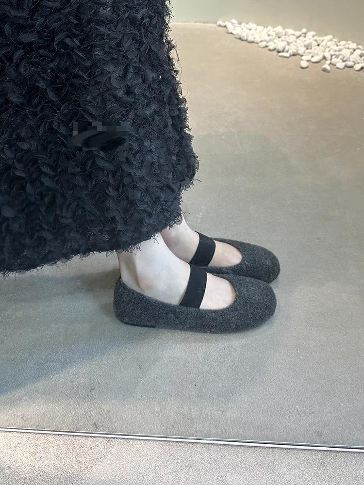 Flat-bottomed French fluffy shoes for women to wear outside, autumn and winter evening wind fleece warm temperament, fairy wind Mary Jane single sho