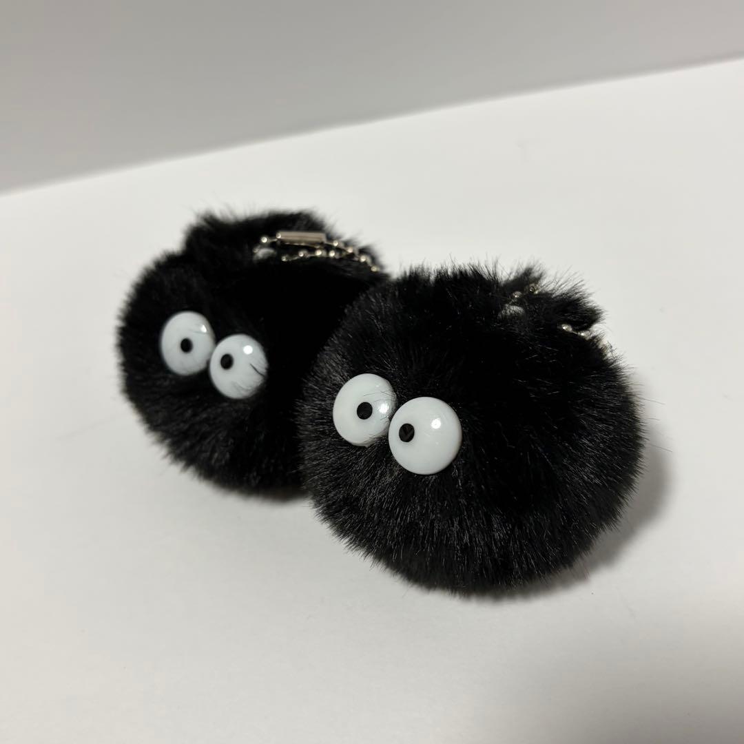 Makkurokurosuke style black fur mascot key chain set of 2