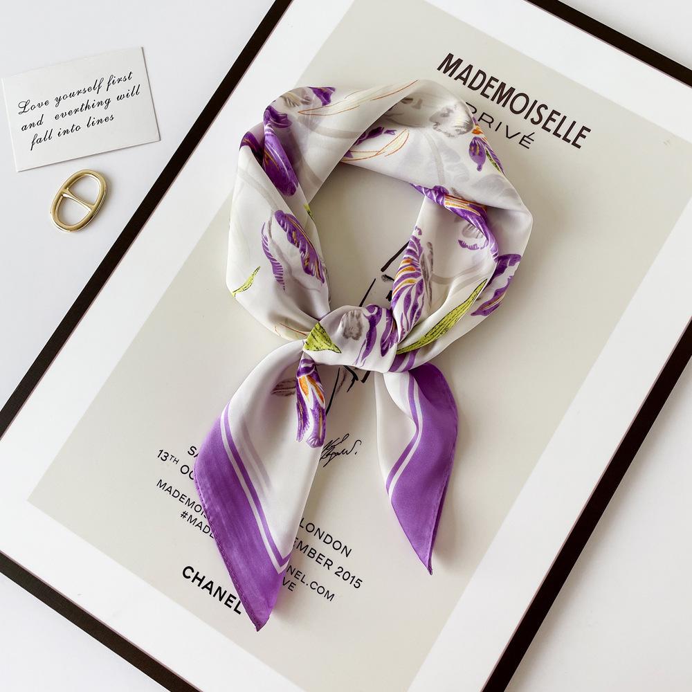 Old money style elegant matching scarf small square scarf 71cm Korean new silk scarf women's high-end sense retro versatile printing