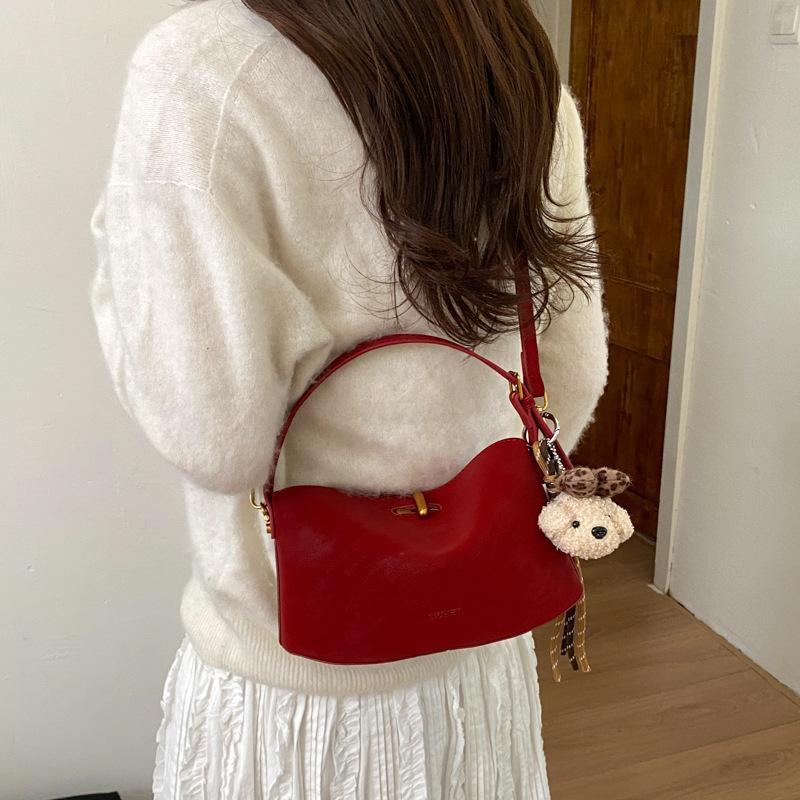 Feeling Niche Underarm Bag Women's 2026 Early Spring New Shoulder Messenger Bag Fashion Dumpling Bag