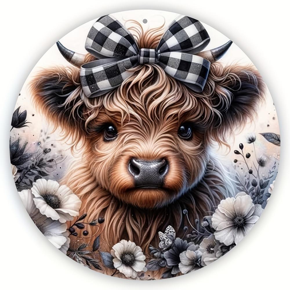 Okouzlující skotská kráva s mašlí Věnec Znamení 8"x8" Kulatá hliníková dekorace pro domov, kuchyň, zahradu Ideální na Vánoce
