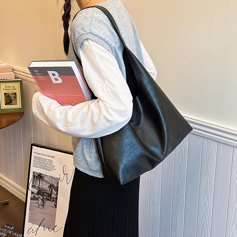 Stylish and Simple Large-capacity Tote Bag Women's 2025 New Korean Version Trendy Personalized Ins Commuter Shoulder Bag