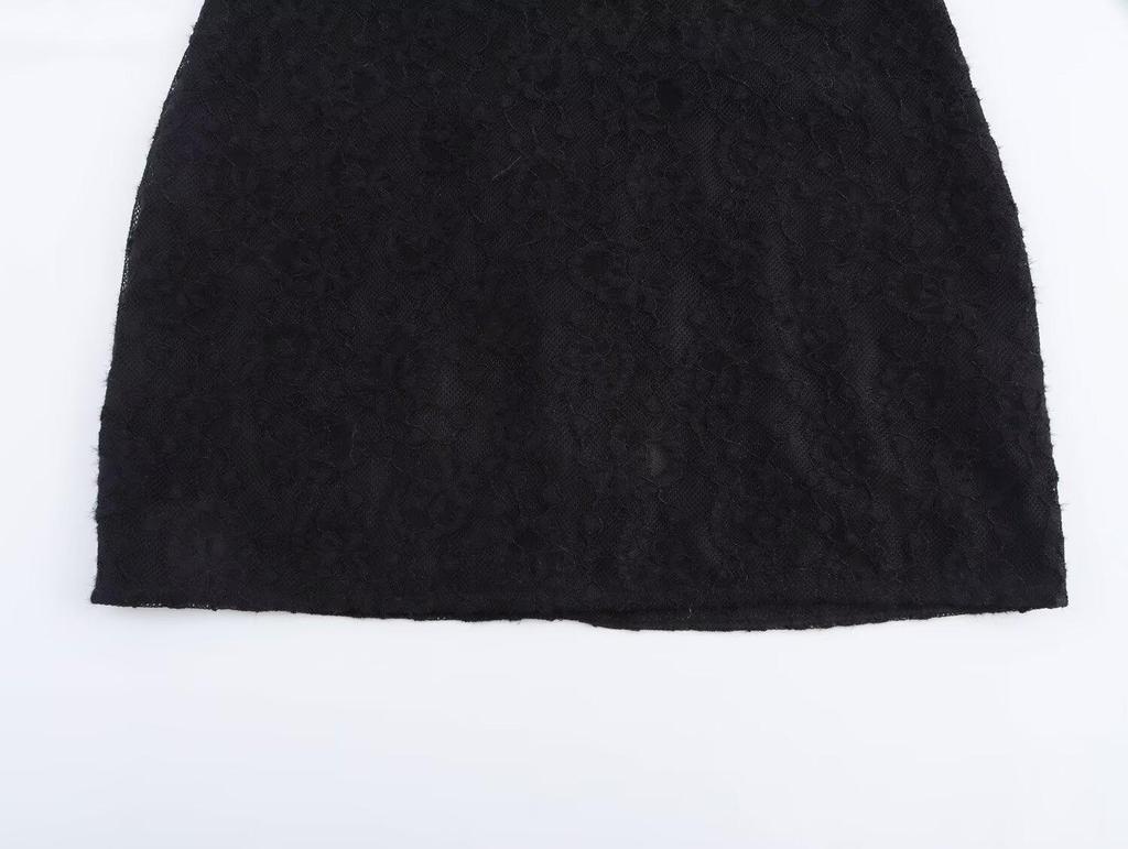 2025 Spring Stylish Women's European & American Lace Halter Backless Dress