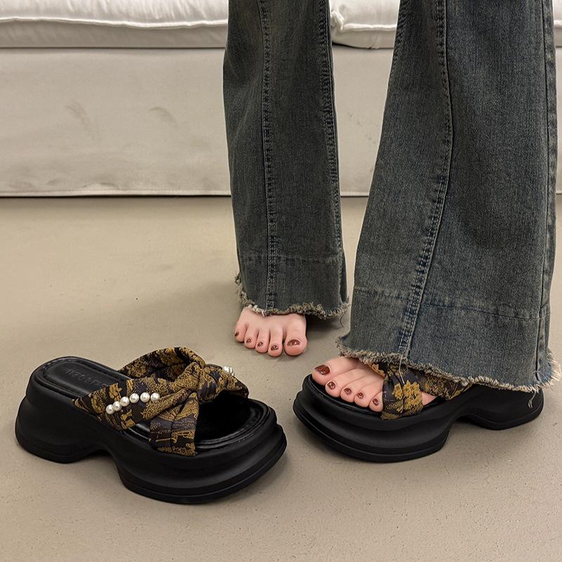 

Beautiful heightening thick-soled cool slippers for women s summer wear fashionable new styles with skirts, wedge slippers 40 фиолетовый