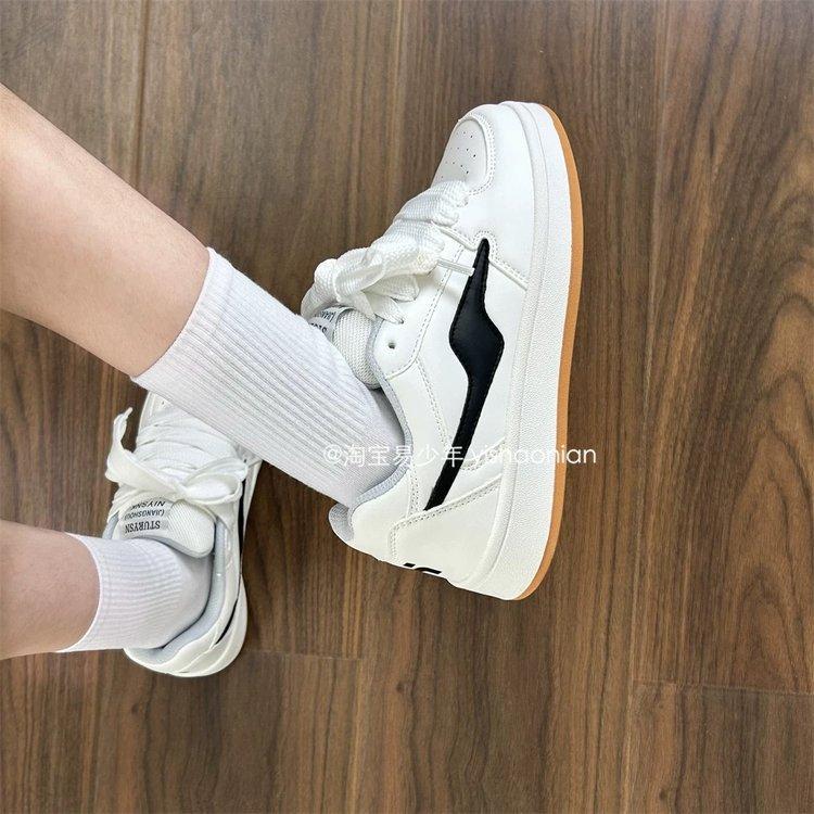 Korean Version of Student Leisure Niche Design Board Shoes Tide 2024 New Harajuku Port Style Flat Bottom Street Shooting Sports Shoes Women