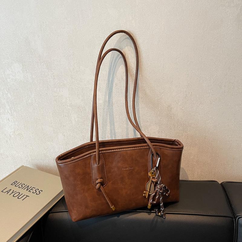 

Retro PU Leather Shoulder Bags for Women Fall Winter Trend Female Purses Handbags Tote Underarm Bag with Pendant