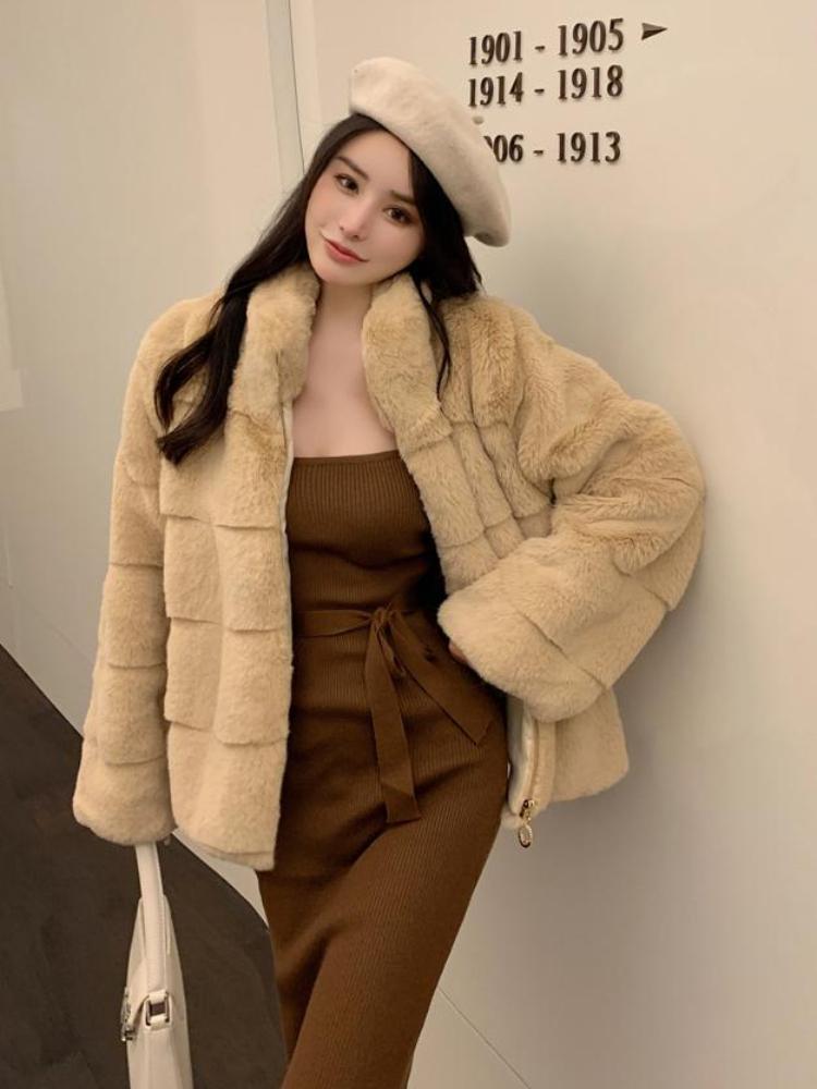 France Elegant Fur Warm Short Coat Women Winter Fleece Vintage Stand Collar Wool Jacket Korean Fashion Designer Clothes 2024 New