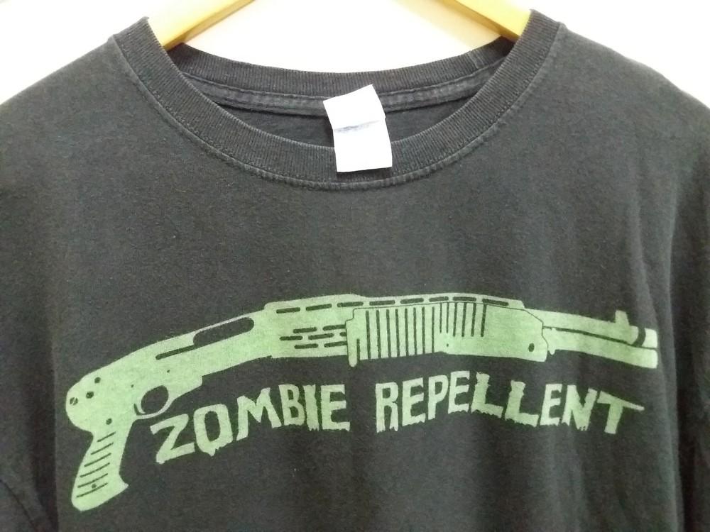 

Resident Evil Zombie Repellent Tshirt Black tee Classic style tee NH27944 Unisex T-Shirt M