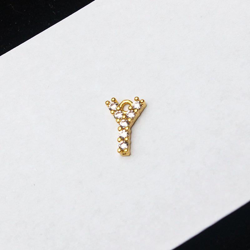 Copper-Plated Gold Micro-Inlaid Diamond English Letter Pendant: 26 Charm Options for Necklaces or Earrings