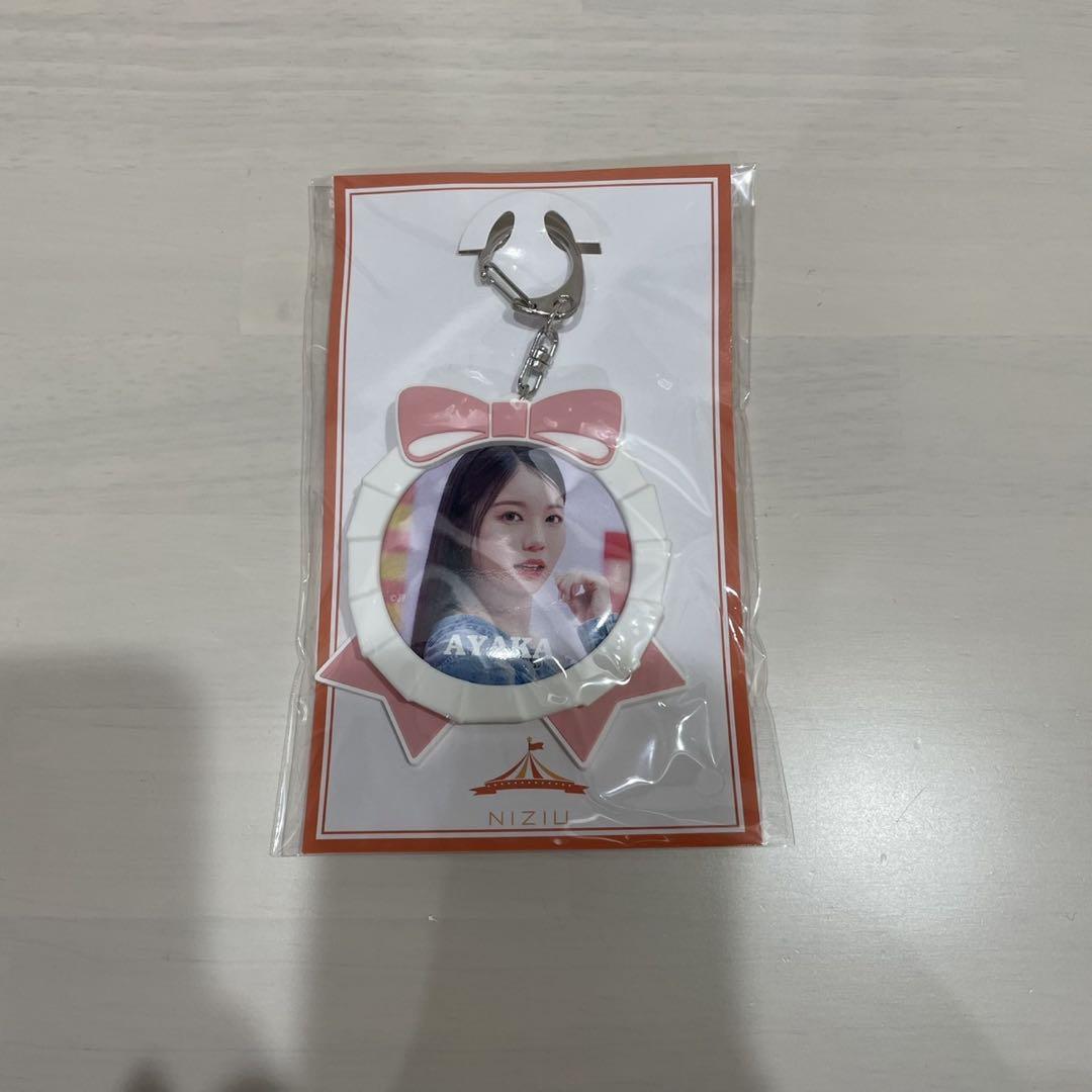 

[USED] NiziU AYAKA ANO Ribbon Can Badge