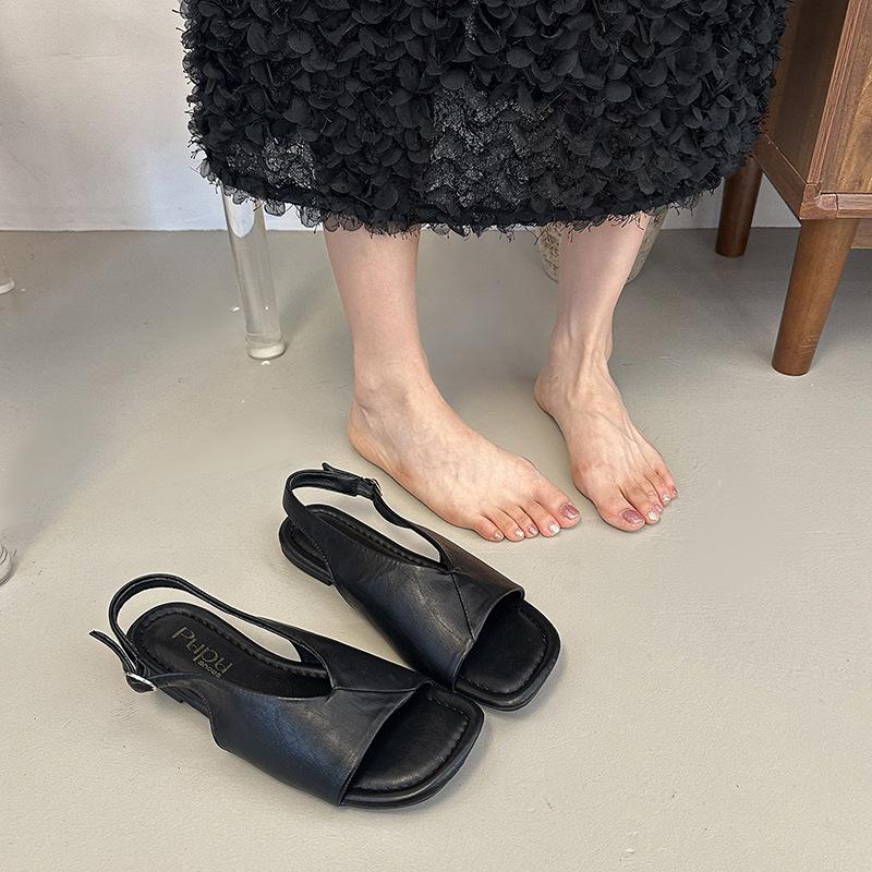

Vintage casual square head flat bottom one-word strap Roman shoes 2025 summer new open-toed back strap sandals women s shoes 35