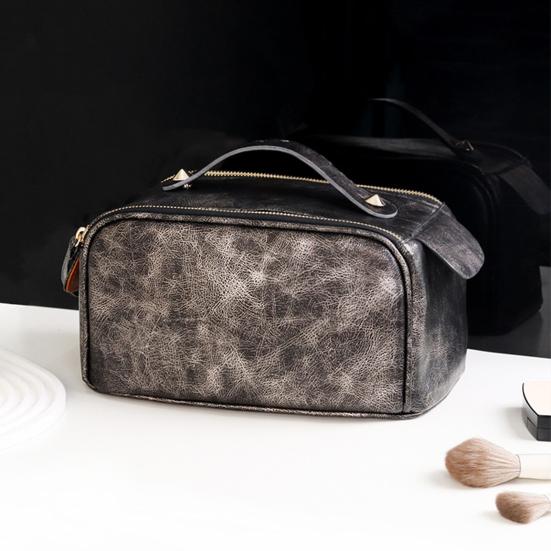 Faux Leather Travel Makeup Bag for Women Large Capacity Cosmetic Organizer Vintage Waterproof Toiletry Pouch with Handle