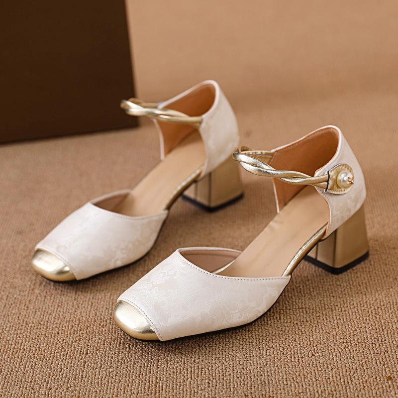 

French retro with cheongsam shoes women s 2025 new national style thick heel color matching Mary Jane high heels new Chinese single shoes 40