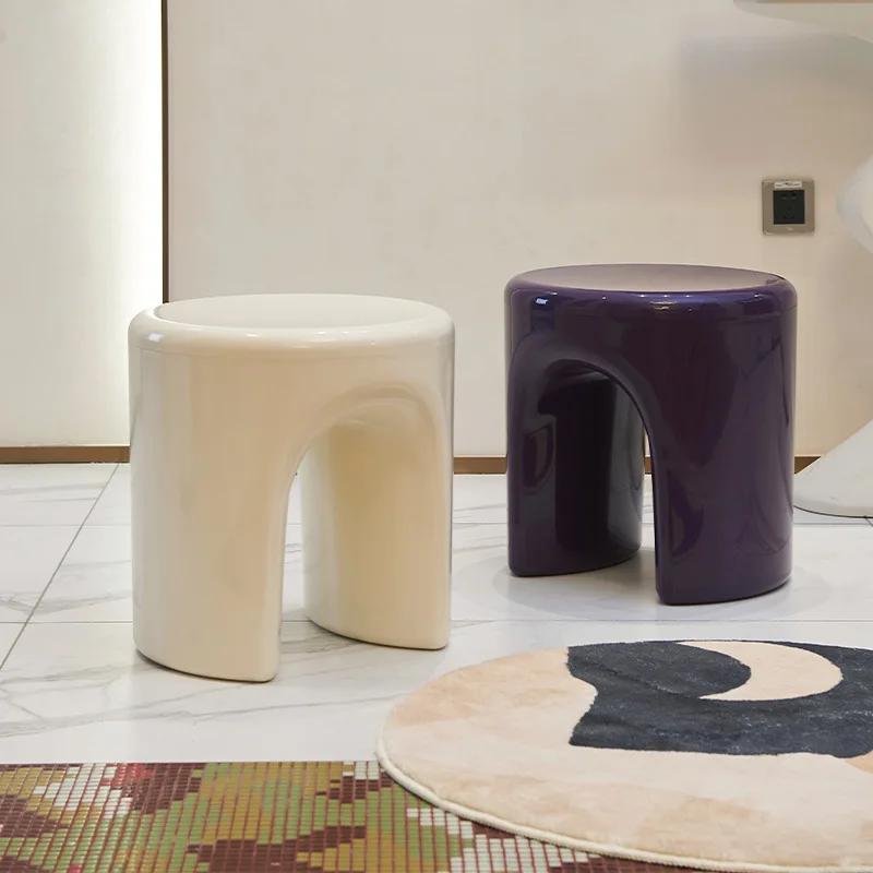 Nordic Simple Round Stool Creative Side Table Stool for Home Living Room Designer Low Stool Popular Small-sized Apartment