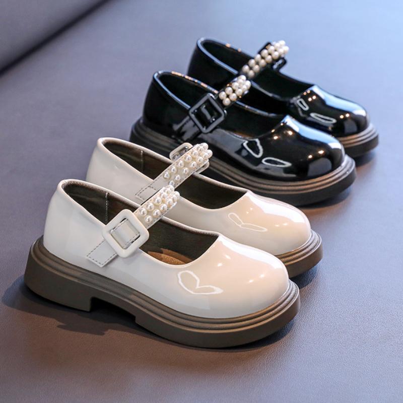 Girls' Spring and Autumn Children's British College Soft-soled Retro Pearl Black Performance Small Leather Shoes