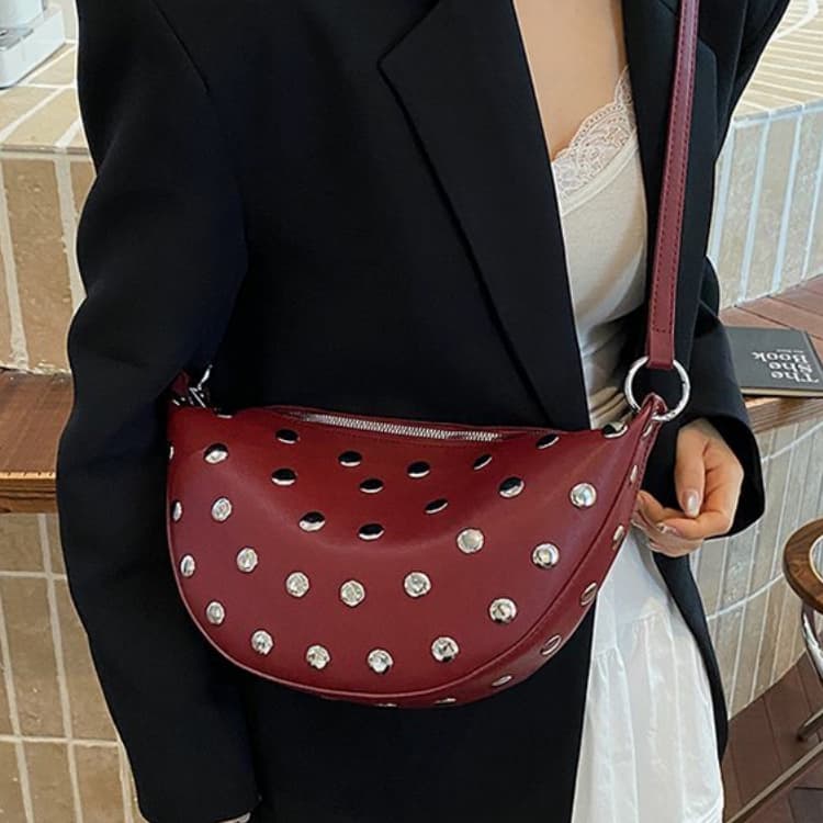 Rivet Crescent Armpit Bag Shoulder Messenger Women's Bag
