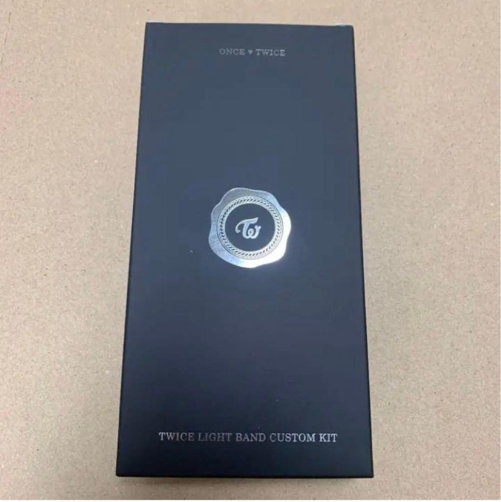 [USED] TWICE Light Band Custom Kit (Momo)