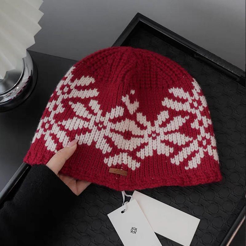 Wool Vintage Knit Beanie With Hand Embroidered Design For Winter Casual Wear