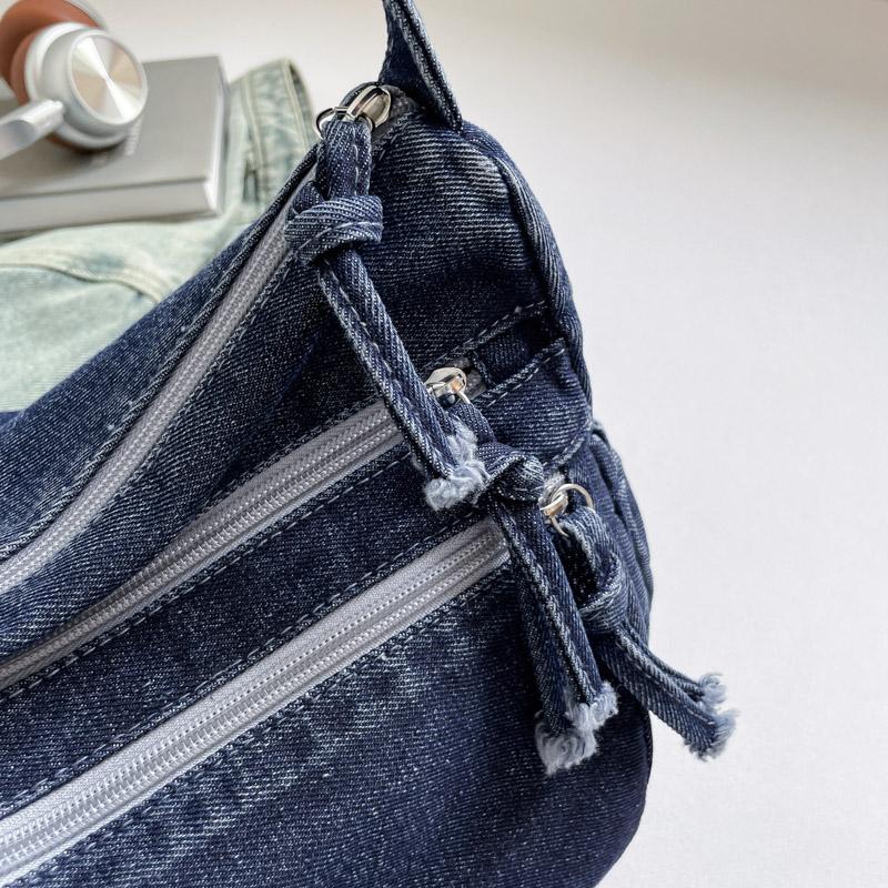Vintage Style Denim Shoulder Bag for Women, Retro Blue Jean Crossbody Handbag, Cute Grunge Alt Gift for Teen Girls, for School